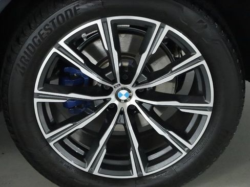 Used 2023 BMW X5 xDrive40i w/ M Sport Package AWD/4WD image 42
