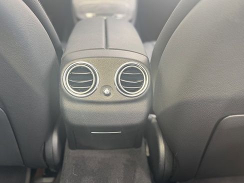 Used 2021 Mercedes-Benz E 450 4MATIC Sedan image 17