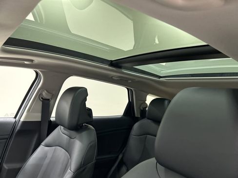 New 2026 Kia Sportage EX w/ EX Panorama Roof Package image 25