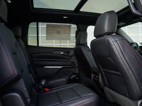 New 2026 Chevrolet Traverse Z71 w/ Enhanced Driving Package image 13