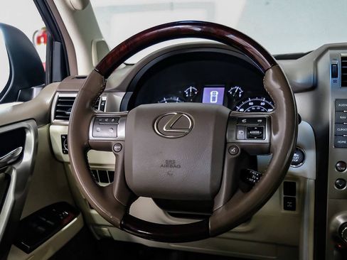 Used 2017 Lexus GX 460 Premium AWD/4WD image 24