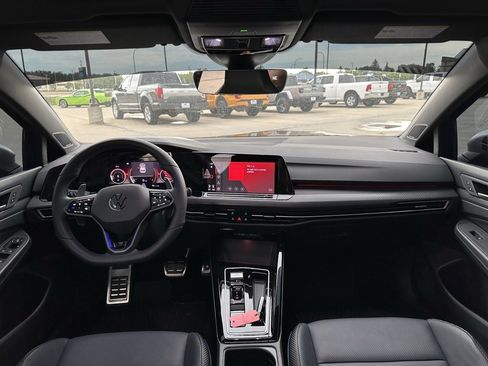 Used 2024 Volkswagen Golf R image 15