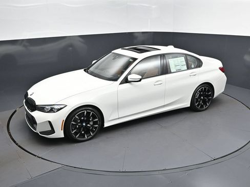New 2026 BMW 330i Sedan w/ M Sport Package RWD image 31