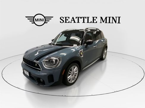Used 2023 MINI Cooper Countryman SE w/ Storage Package image 5