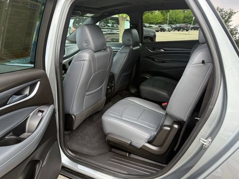 Used 2023 Buick Enclave Essence w/ Experience Buick Package FWD image 11