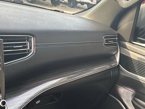 Used 2022 Jeep Wagoneer Series III w/ Convenience Group I image 25