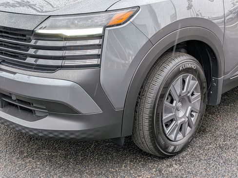 Used 2025 Nissan Kicks S image 10