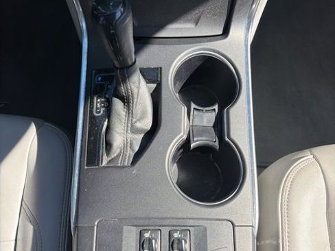 Certified 2017 Toyota Camry XLE image 14