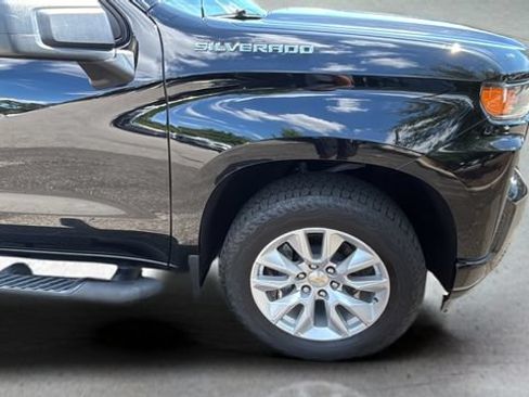 Used 2022 Chevrolet Silverado 1500 Custom w/ Safety Confidence Package AWD/4WD image 33