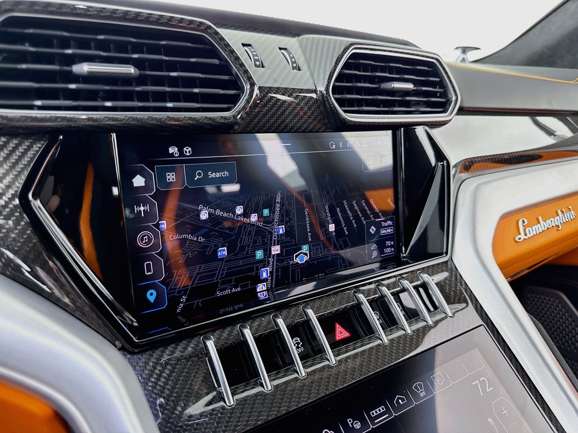 Used 2024 Lamborghini Urus S AWD/4WD image 13