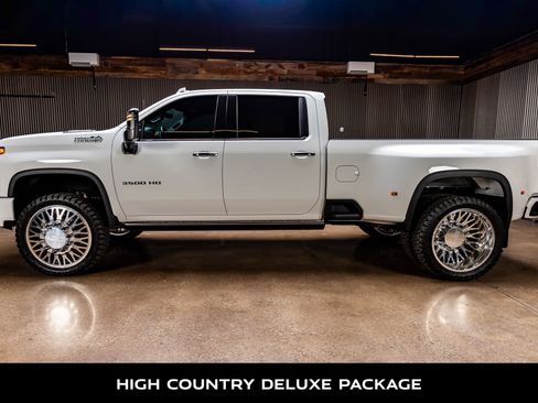 Used 2023 Chevrolet Silverado 3500 High Country image 6