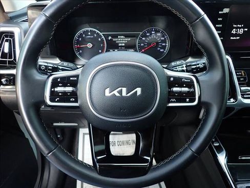 Used 2022 Kia Sorento SX AWD/4WD image 15