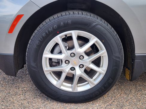 Used 2023 Chevrolet Equinox LT w/ LPO, Floor Liner Package AWD/4WD image 7