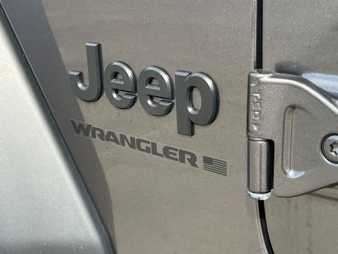 Used 2024 Jeep Wrangler Sport image 13