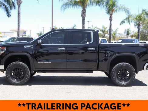 Used 2023 GMC Sierra 1500 SLT w/ SLT Premium Package AWD/4WD image 5
