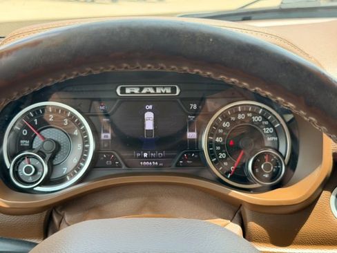 Used 2020 RAM 1500 Laramie AWD/4WD image 33