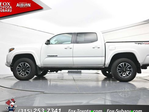 Used 2023 Toyota Tacoma TRD Sport AWD/4WD image 25