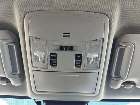 Used 2016 Toyota RAV4 XLE w/ Convenience Package image 20