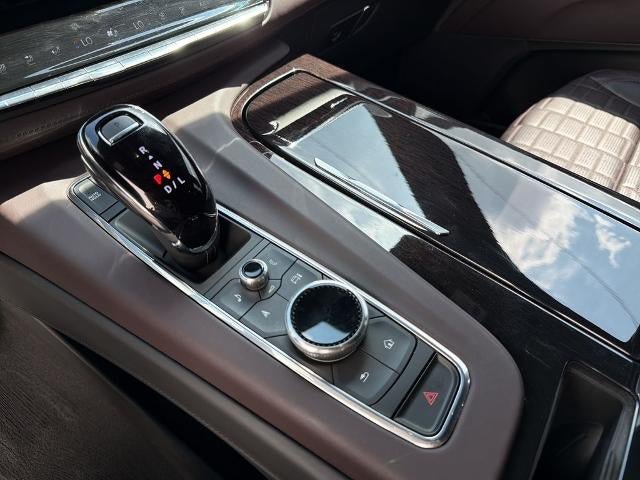 Certified 2024 Cadillac Escalade ESV Sport Platinum w/ LPO, ONYX Package AWD/4WD image 34