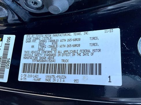 Used 2024 Toyota Tundra Platinum image 33