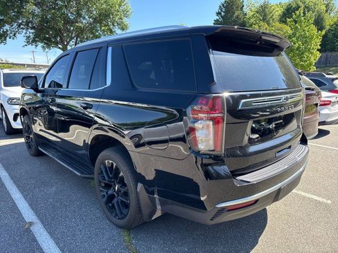 Used 2022 Chevrolet Tahoe LT w/ Luxury Package AWD/4WD image 3
