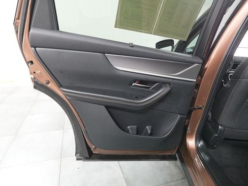Used 2025 MAZDA CX-70 Plug-In Hybrid w/ Premium Pkg AWD/4WD image 28