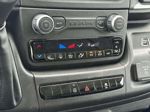 New 2026 RAM ProMaster 1500 w/ Quick Order Package 22G SLT image 18