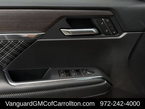 New 2026 GMC Acadia Denali w/ Super Cruise Package FWD image 23