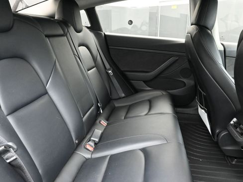 Used 2022 Tesla Model 3 Performance image 21