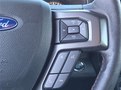 Used 2019 Ford F150 Lariat w/ Equipment Group 502A Luxury AWD/4WD image 39