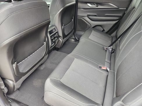 New 2025 Jeep Grand Cherokee Laredo w/ MOPAR Finishing Package image 20