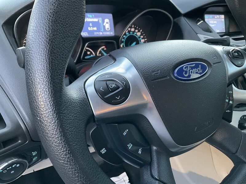 Used 2012 Ford Focus SE FWD image 23