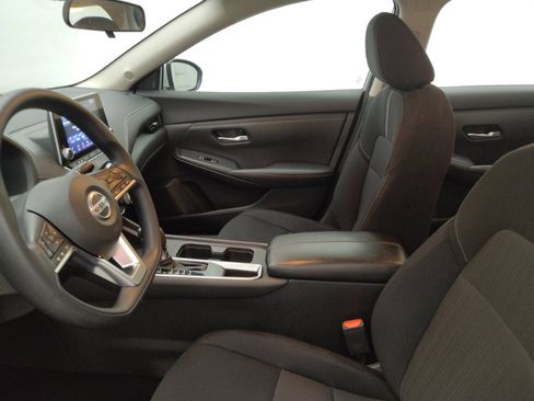 Used 2023 Nissan Sentra SV FWD image 17