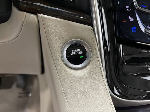 Used 2017 Cadillac Escalade ESV Luxury image 24