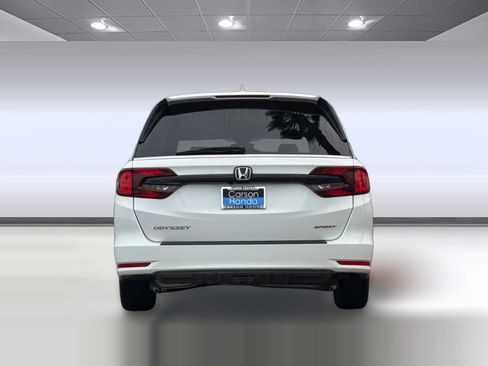 Certified 2023 Honda Odyssey Sport image 9