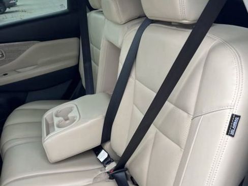 Used 2023 Nissan Murano SL w/ SL Moonroof Package image 9