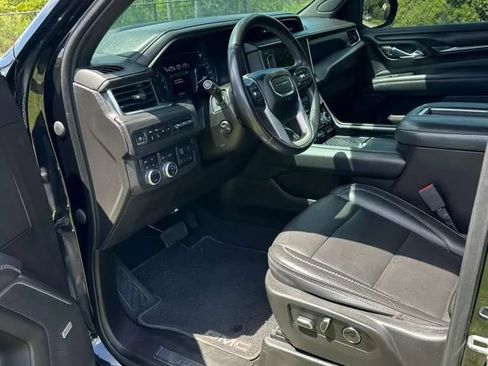 Used 2021 GMC Yukon Denali w/ Denali Ultimate Package AWD/4WD image 9