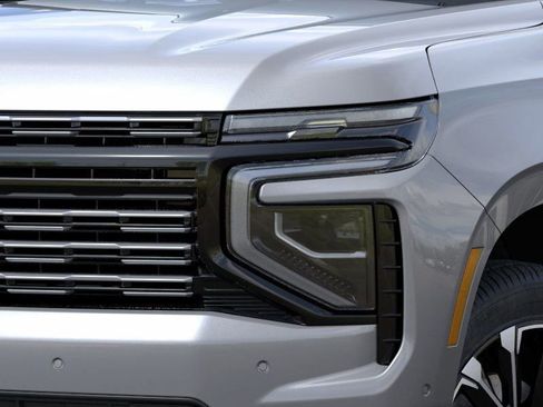 New 2025 Chevrolet Suburban High Country image 10