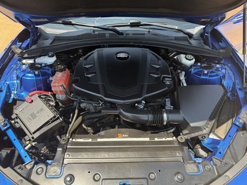 Used 2018 Chevrolet Camaro LT RWD image 31