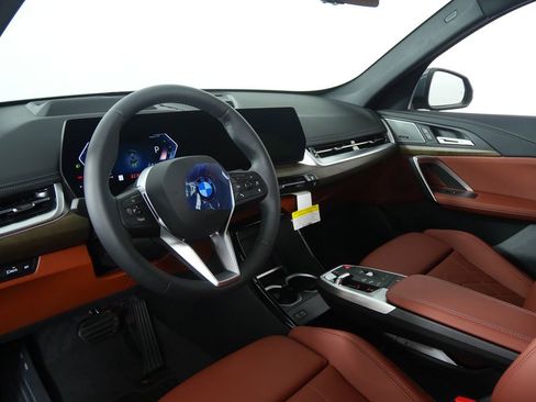 Used 2026 BMW X1 xDrive28i w/ Technology Package image 13