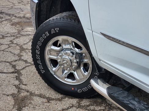 Used 2024 RAM 2500 Tradesman w/ Chrome Appearance Group image 20