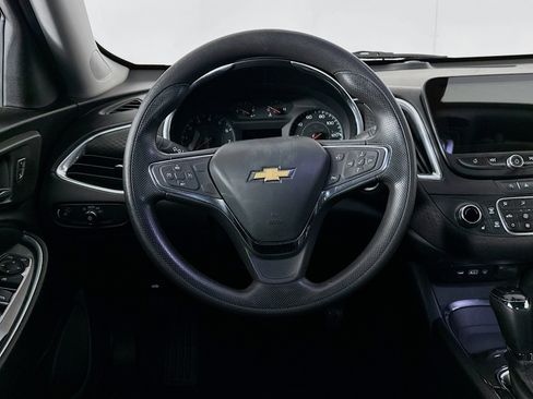 Used 2020 Chevrolet Malibu LT image 17