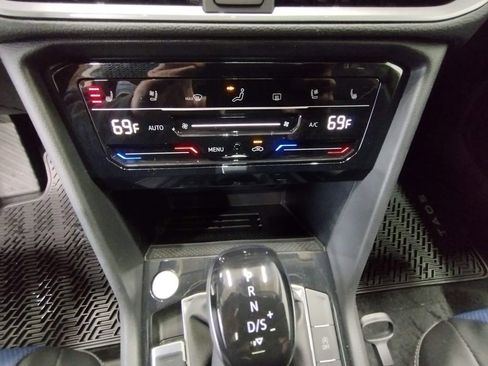 New 2026 Volkswagen Taos SEL AWD/4WD image 31