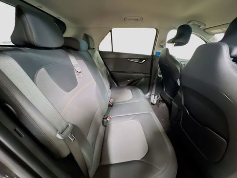 New 2026 Kia Niro LX image 25