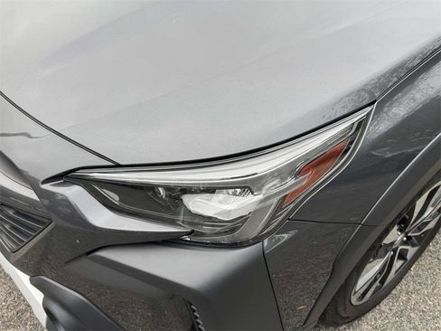 Used 2023 Subaru Outback Limited image 8
