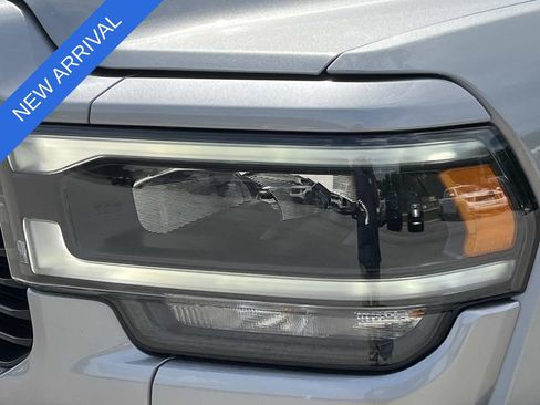 Used 2022 RAM 2500 Laramie w/ Night Edition AWD/4WD image 11