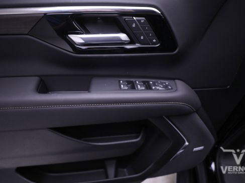 New 2026 Chevrolet Tahoe Premier w/ Sun And Tow Package image 19