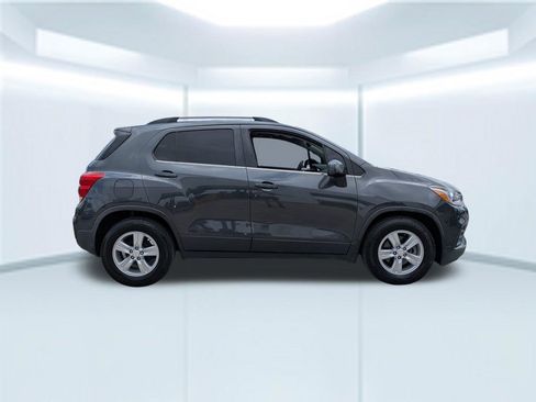 Used 2019 Chevrolet Trax LT FWD image 7