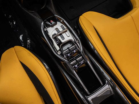 Used 2022 Ferrari SF90 Spider AWD/4WD image 28