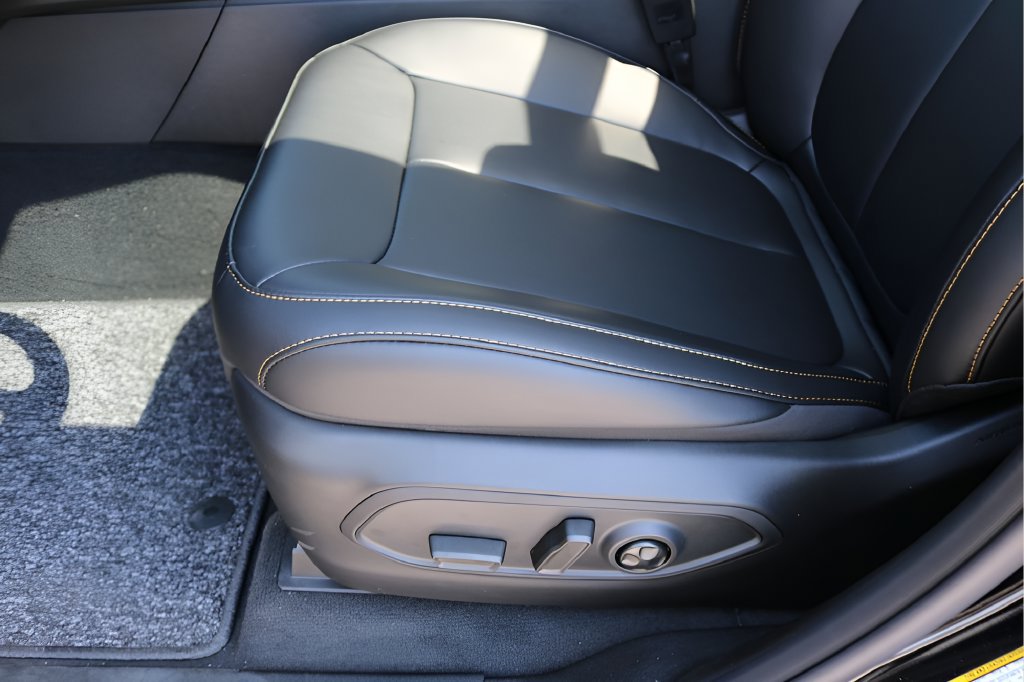 New 2026 Jeep Grand Cherokee Limited AWD/4WD image 13
